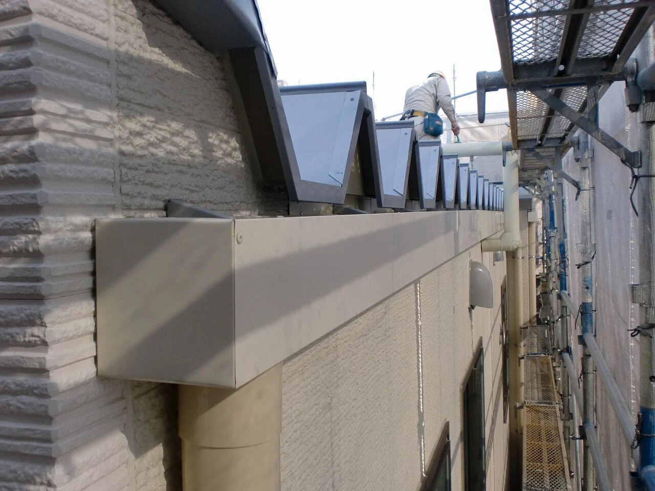 画像6853：軒樋GL加工取付工事